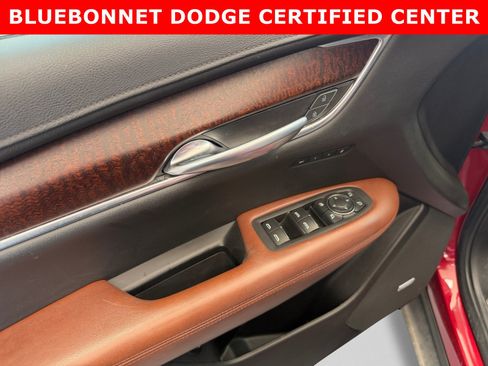 Used 2020 Cadillac XT5 Premium Luxury FWD image 10