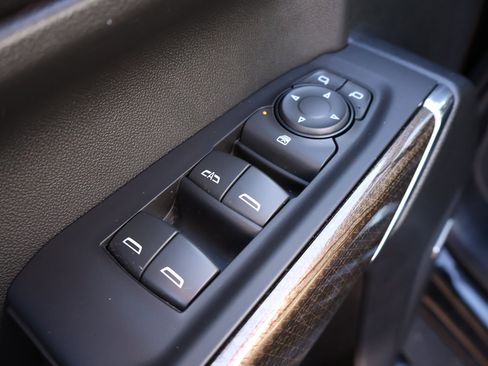 Used 2020 Chevrolet Silverado 1500 RST w/ Texas Edition image 8