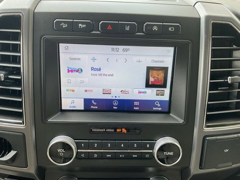 Used 2021 Ford Expedition Platinum image 17