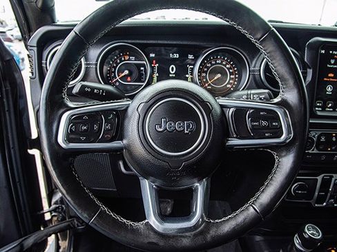 Used 2021 Jeep Gladiator Overland w/ Popular Equipment Package image 8