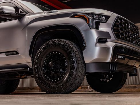 Used 2024 Toyota Sequoia Platinum image 12