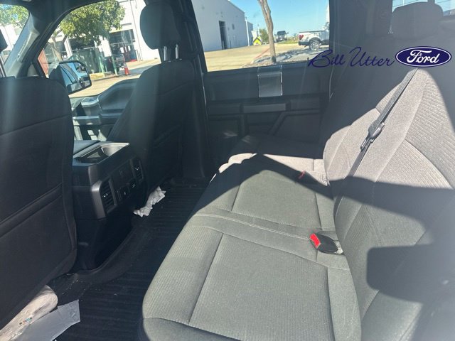 Used 2017 Ford F150 XLT w/ Equipment Group 302A Luxury RWD image 4