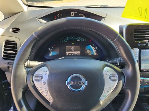 Used 2017 Nissan Leaf SL w/ Premium Package image 17