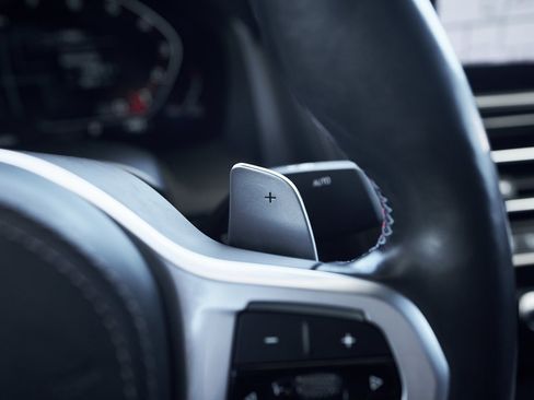 Used 2024 BMW M850i xDrive Coupe image 32