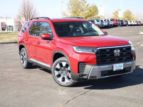 New 2026 Honda Pilot Elite image 2