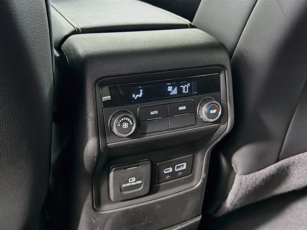 Used 2023 GMC Acadia SLT FWD image 26