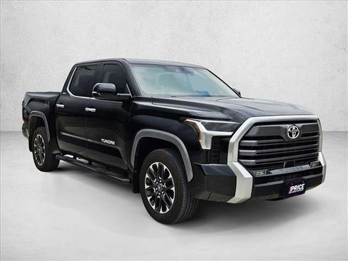 Used 2025 Toyota Tundra Limited AWD/4WD image 3