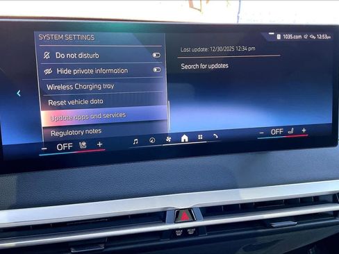 Used 2025 BMW iX xDrive50 w/ Convenience Package image 37