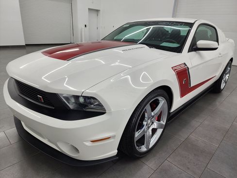 Used 2012 Ford Mustang GT Premium w/ HID Headlamps & Security Pkg RWD image 7