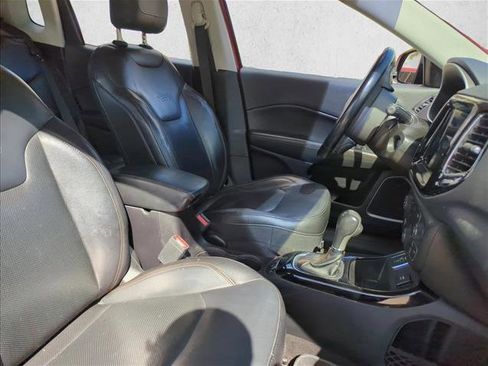 Used 2019 Jeep Compass Limited image 24