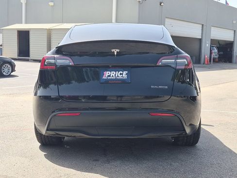 Used 2022 Tesla Model Y Performance AWD/4WD image 6