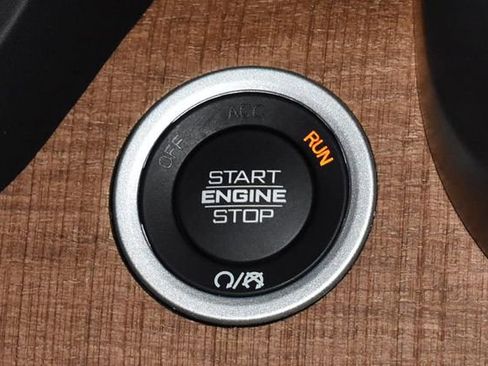 Used 2023 RAM 1500 Limited image 28