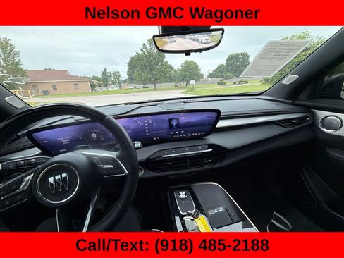 Used 2025 Buick Enclave Avenir w/ Super Cruise Package FWD image 10