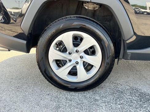 Used 2024 Toyota RAV4 LE AWD/4WD image 16