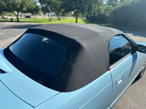 Used 2003 Ford Thunderbird Deluxe image 20