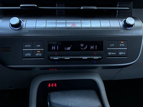 Used 2025 Hyundai Kona SEL image 28