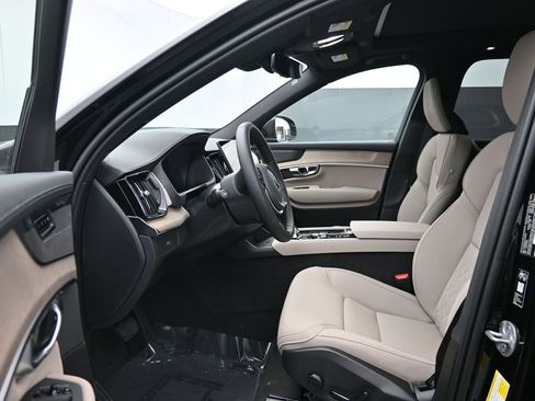 New 2026 Volvo XC90 B6 Plus AWD/4WD image 11