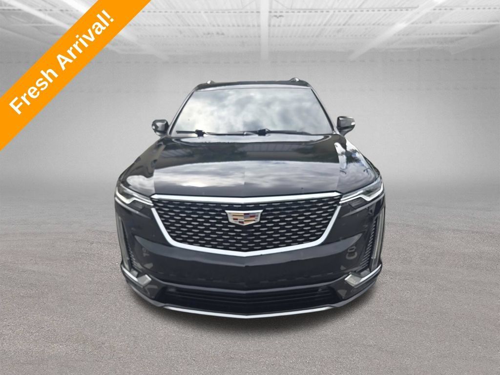 Used 2021 Cadillac XT6 Premium Luxury AWD/4WD image 1