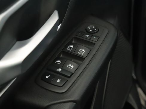 Used 2022 RAM 1500 Big Horn AWD/4WD image 7