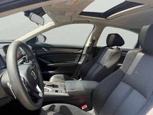 Used 2020 Honda Accord EX image 10