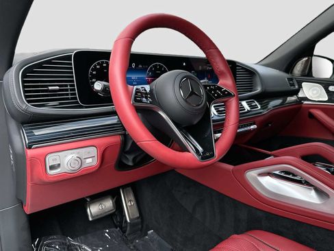 Used 2026 Mercedes-Benz Maybach GLS 600 4MATIC image 9