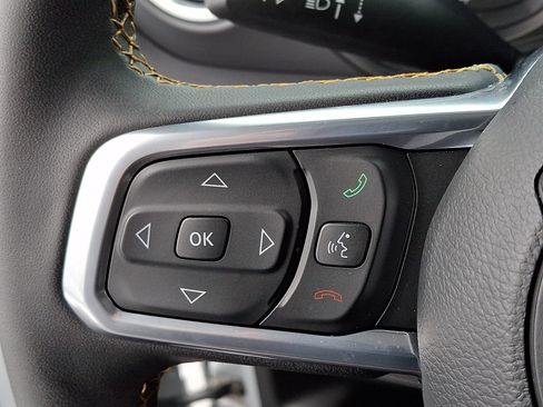 Used 2024 Jeep Wrangler Sahara w/ Safety Group image 21