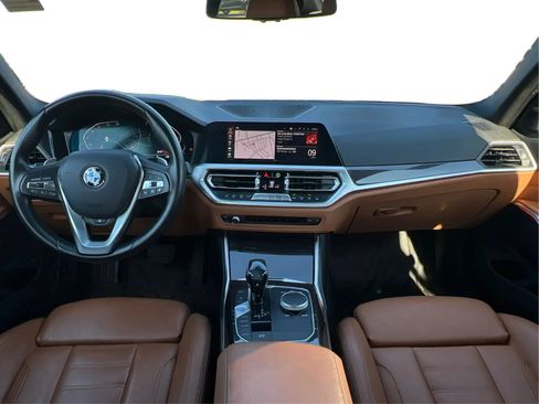 Used 2020 BMW 330i xDrive Sedan w/ Convenience Package AWD/4WD image 4