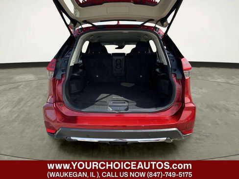 Used 2019 Nissan Rogue SV w/ Premium Package image 13