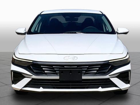 Used 2024 Hyundai Elantra SEL FWD image 4