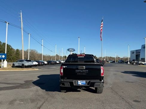 Used 2022 GMC Canyon Elevation w/ Trailering Package image 5