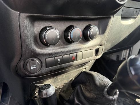 Used 2012 Jeep Wrangler Sport AWD/4WD image 24