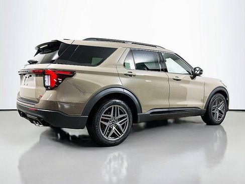 New 2026 Ford Explorer ST w/ Sun And Sound Package image 7