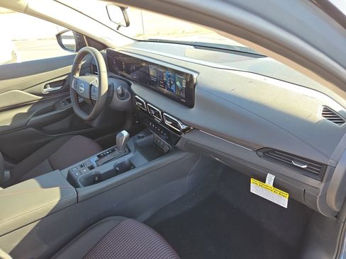 New 2026 Nissan Sentra SR w/ Floor Mat Package FWD image 16