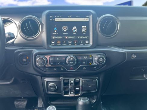 Used 2022 Jeep Wrangler Unlimited Sport AWD/4WD image 21