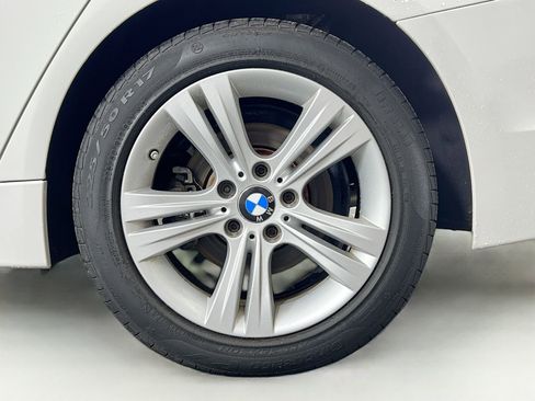 Used 2017 BMW 330i Sedan RWD image 28