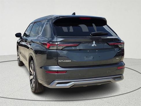New 2025 Mitsubishi Outlander SEL image 7