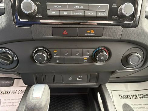 Used 2023 Nissan Frontier SV w/ Tow Package image 21