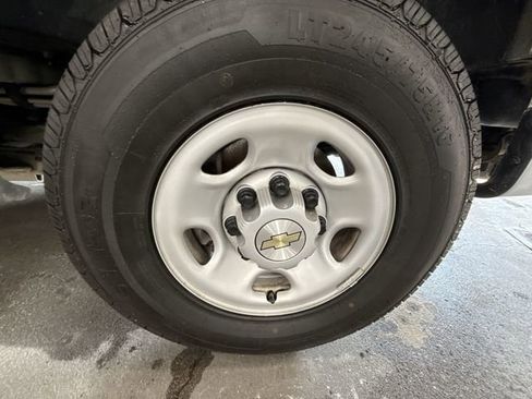 Used 2023 Chevrolet Express 2500 LS w/ Driver Convenience Package image 32