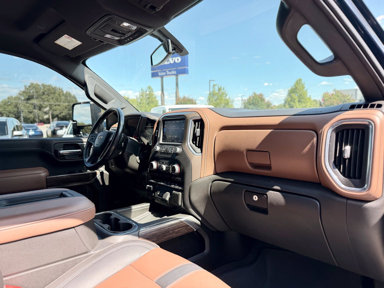 Used 2022 Chevrolet Silverado 2500 High Country AWD/4WD image 19