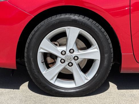 Used 2013 Toyota Corolla LE w/ Premium Pkg FWD image 12