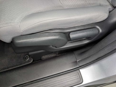 Used 2015 Honda CR-V LX image 28