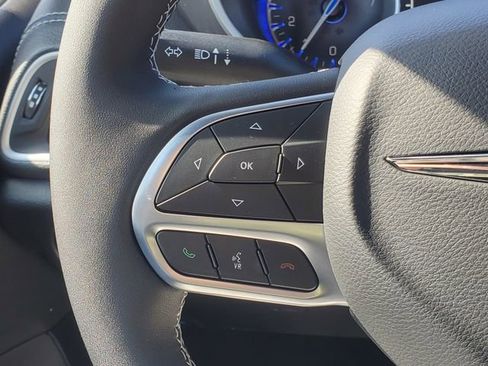 New 2026 Chrysler Pacifica Select image 13