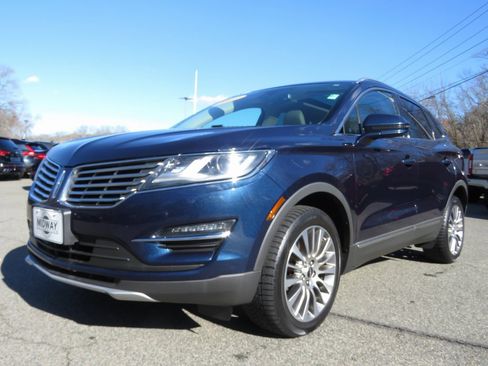 Used 2017 Lincoln MKC Reserve w/ Lincoln MKC Climate Package image 1
