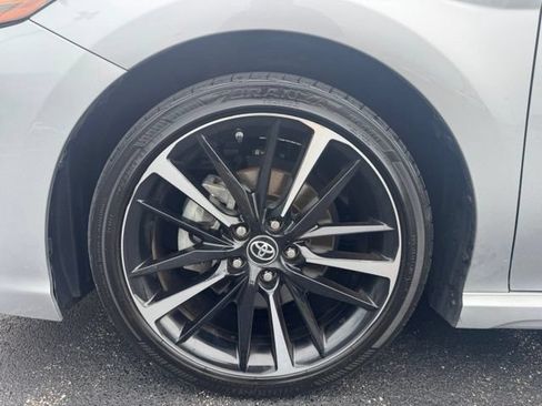 Used 2019 Toyota Camry XSE FWD image 12