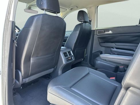 Used 2019 Volkswagen Atlas SE w/ Towing Package FWD image 18