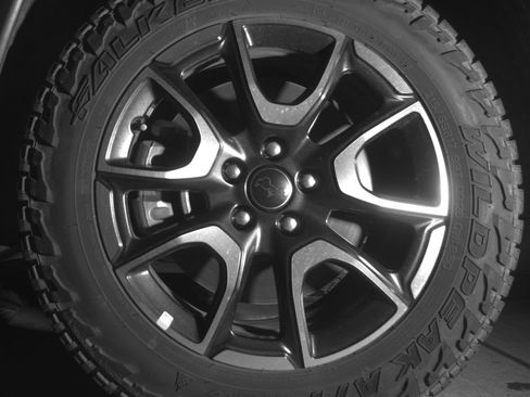 Used 2025 Jeep Compass Trailhawk image 12