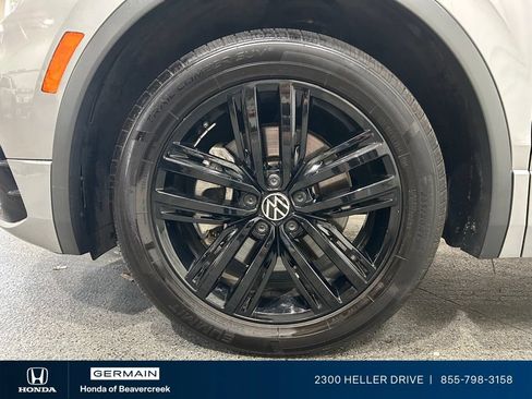 Used 2022 Volkswagen Tiguan SE R-Line FWD image 13