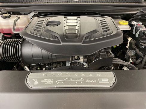 New 2025 Jeep Wagoneer 4WD image 21