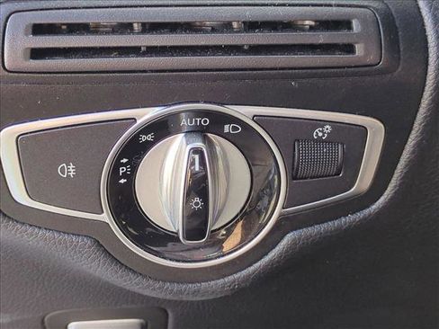 Used 2017 Mercedes-Benz GLC 300 4MATIC Coupe image 15