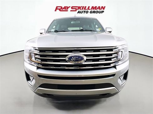 Used 2021 Ford Expedition Max XLT image 2
